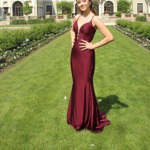 La Femme Maroon Prom dress size 00